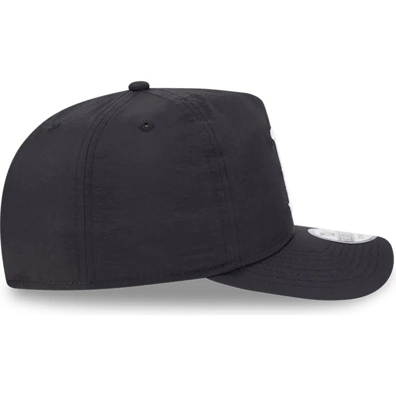 mutsid-kumer-must-reguleeritav-golfer-everyday-nylon-boston-red-sox-mlb-new-era