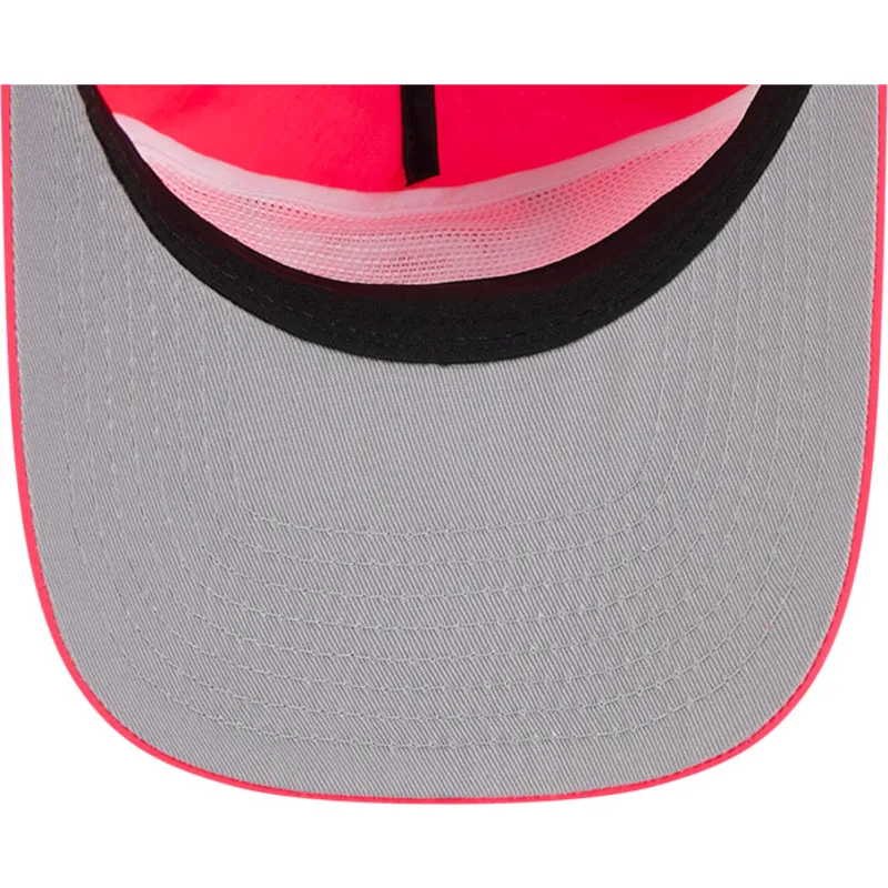 mutsid-kumer-roosa-reguleeritav-golfer-everyday-nylon-chicago-bulls-nba-new-era