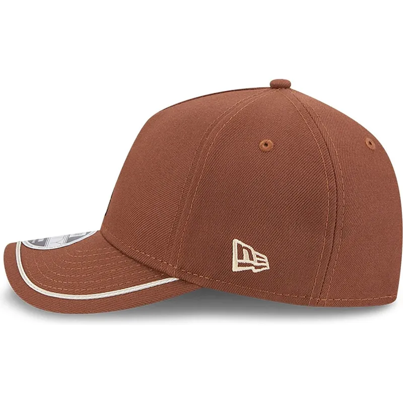 cap-kumer-brown-snapback-9forty-m-crown-a-frame-motorsport-los-angeles-dodgers-mlb-new-era