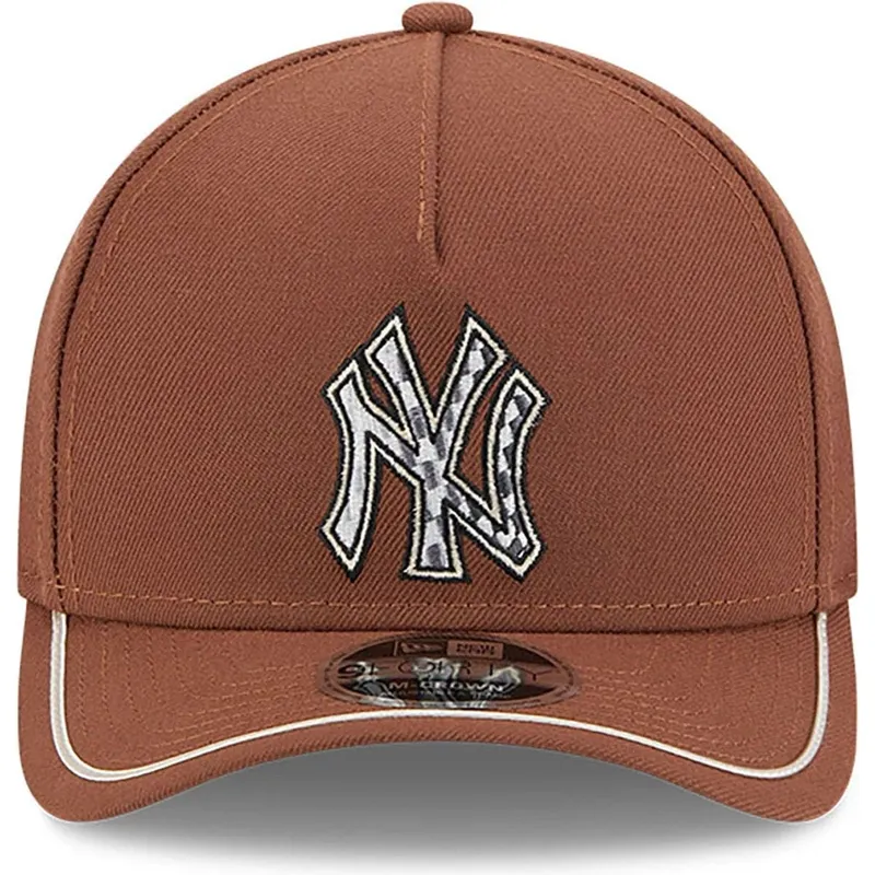 cap-kumer-brown-snapback-9forty-m-crown-a-frame-motorsport-new-york-yankees-mlb-new-era