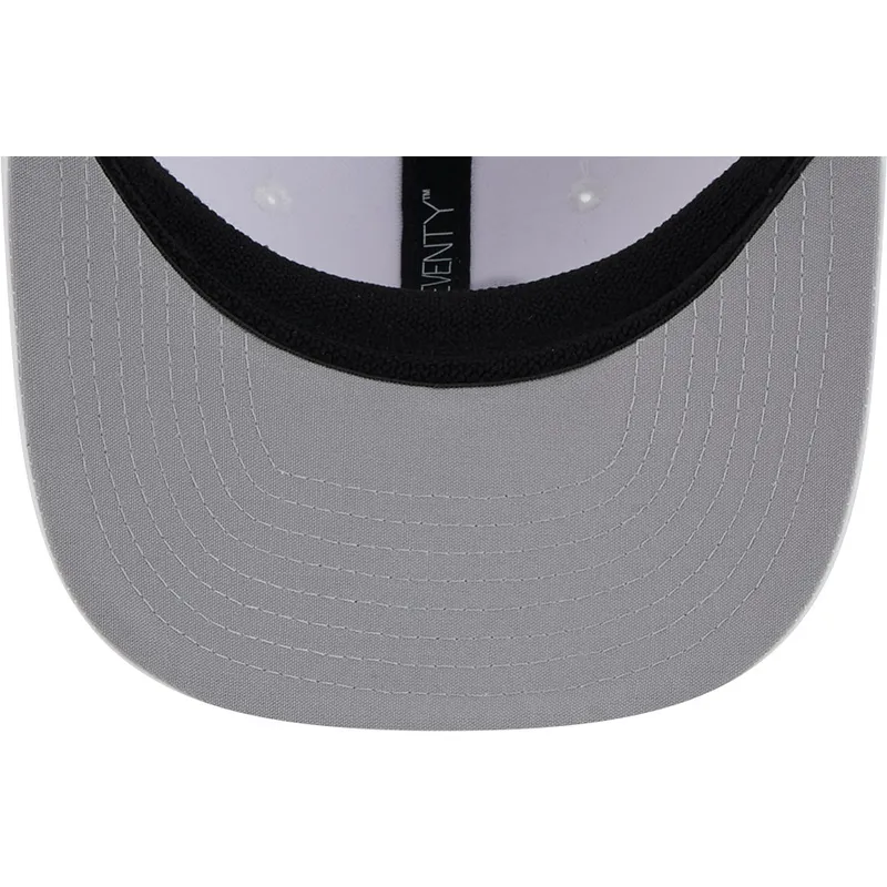 mutsid-kumer-valge-snapback-9seventy-perf-spring-training-fan-pack-2025-boston-red-sox-mlb-new-era