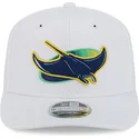 mutsid-kumer-valge-snapback-9seventy-perf-spring-training-fan-pack-2025-tampa-bay-rays-mlb-new-era