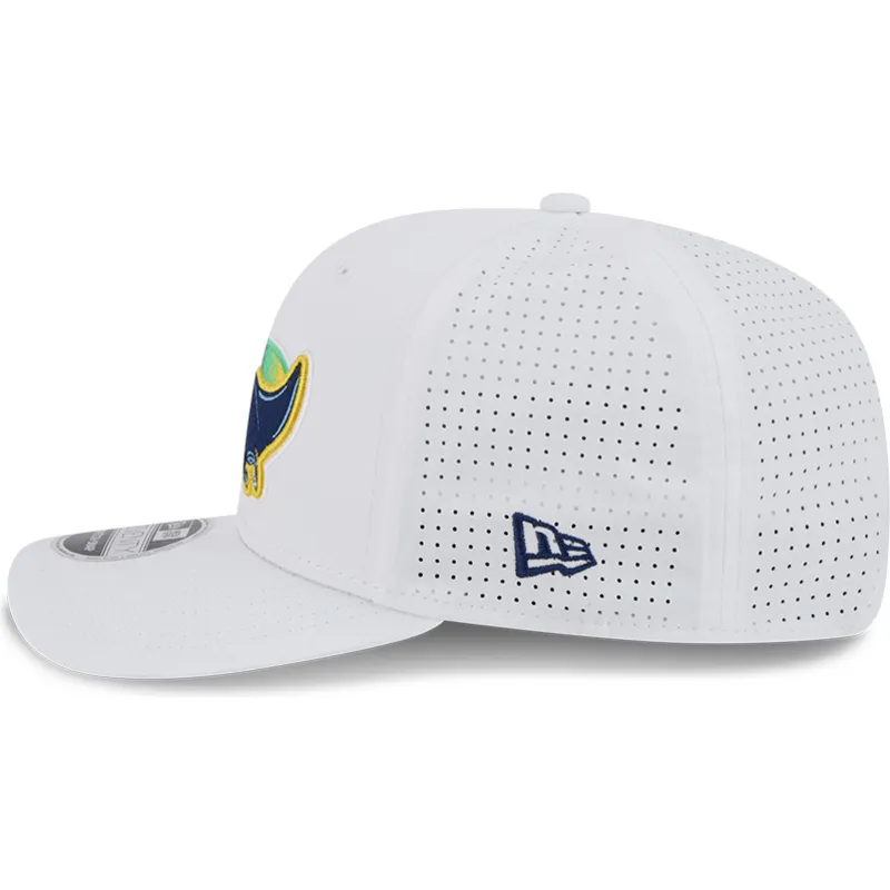 mutsid-kumer-valge-snapback-9seventy-perf-spring-training-fan-pack-2025-tampa-bay-rays-mlb-new-era