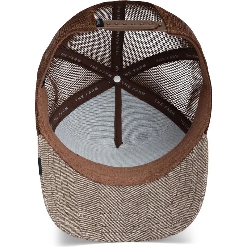 mutsid-kumer-veok-pruun-snapback-perro-chihuahua-amigo-suited-friend-business-professional-the-farm-the-farm-de-goorin-bros