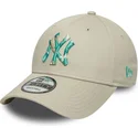 cap-kumer-beige-adjustable-strap-9forty-seasonal-infill-new-york-yankees-mlb-new-era