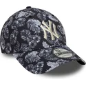 mutsid-kumer-must-reguleeritav-9forty-all-over-print-new-york-yankees-mlb-new-era