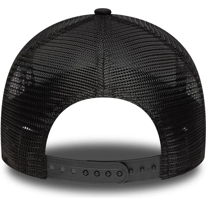 mutsid-kumer-must-snapback-a-frame-oval-distress-patch-new-era