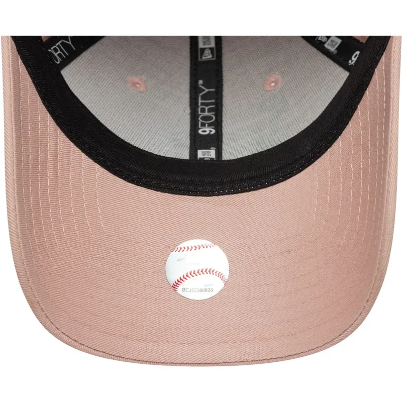 cap-kumer-pink-adjustable-strap-9forty-beaded-new-york-yankees-mlb-new-era