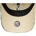 cap-kumer-beige-adjustable-strap-9twenty-all-over-print-tropical-new-york-yankees-mlb-new-era