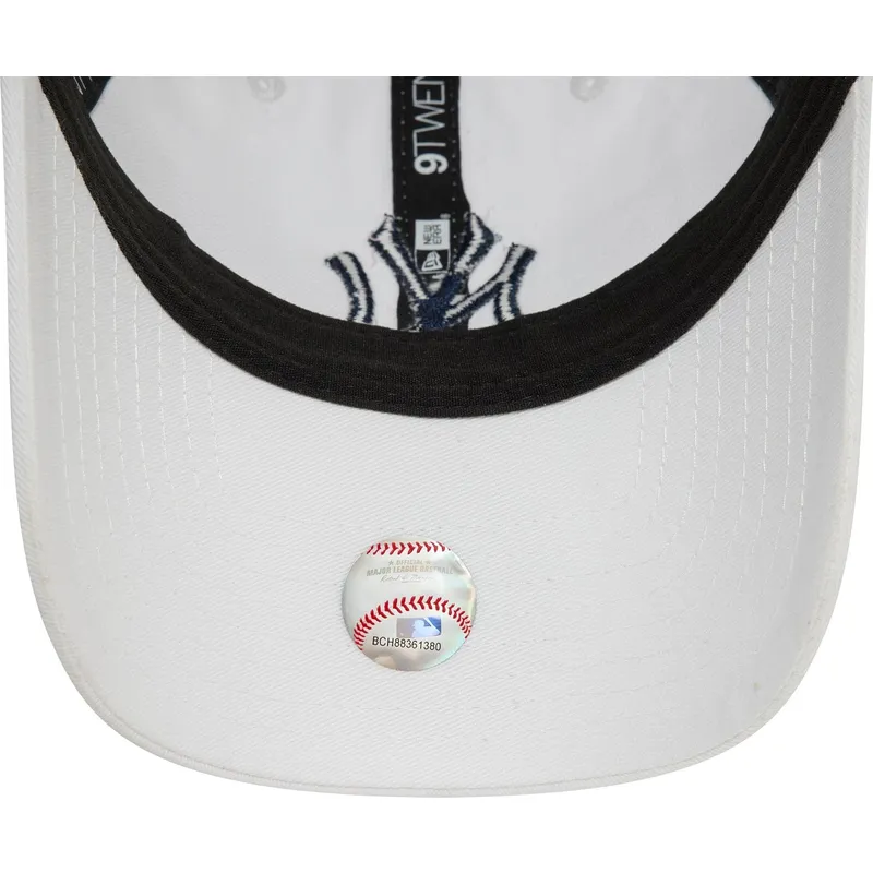 mutsid-kumer-valge-reguleeritav-9twenty-core-classic-new-york-yankees-mlb-new-era mutsid-kumer-valge-reguleeritav-9twenty-core-classic-new-york-yankees-mlb-new-era