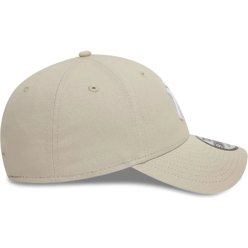 mutsid-kumer-beez-reguleeritav-9forty-league-essential-new-york-yankees-mlb-new-era