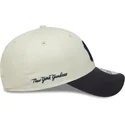 mutsid-kumer-beez-reguleeritav-9forty-side-script-new-york-yankees-mlb-new-era