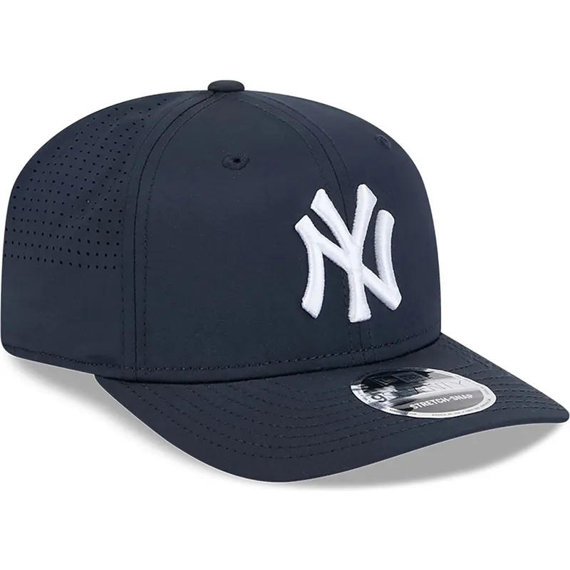 mutsid-kumer-meresinine-snapback-9seventy-stretch-snap-perf-new-york-yankees-mlb-new-era