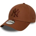 new-era-curved-brim-brown-logo-9forty-league-essential-new-york-yankees-mlb-brown-adjustable-cap