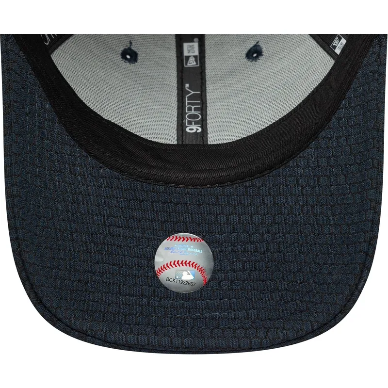 mutsid-kumer-meresinine-snapback-9forty-flawless-mesh-new-york-yankees-mlb-new-era