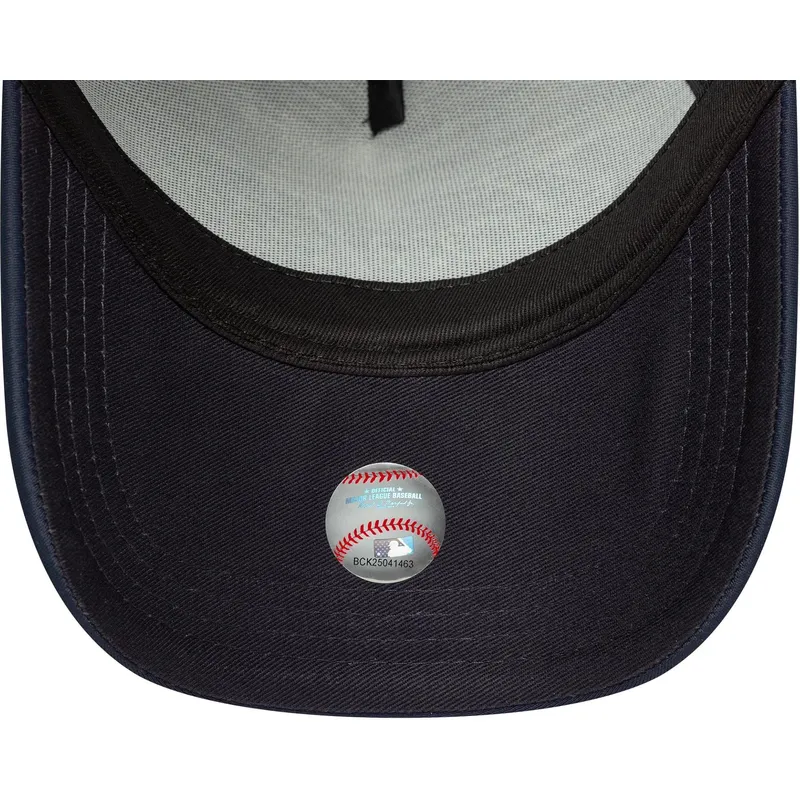 mutsid-kumer-meresinine-snapback-a-frame-script-new-york-yankees-mlb-new-era
