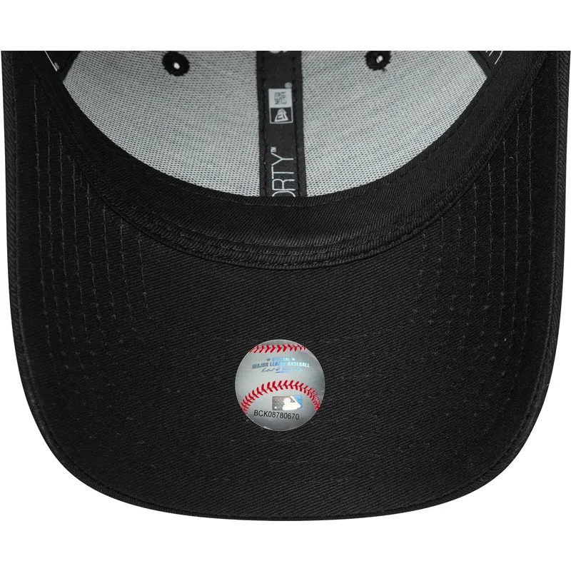 mutsid-kumer-must-reguleeritav-9forty-leopard-infill-new-york-yankees-mlb-new-era