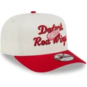 new-era-curved-brim-9fifty-a-frame-chainstitch-detroit-red-wings-nhl-beige-and-red-snapback-cap