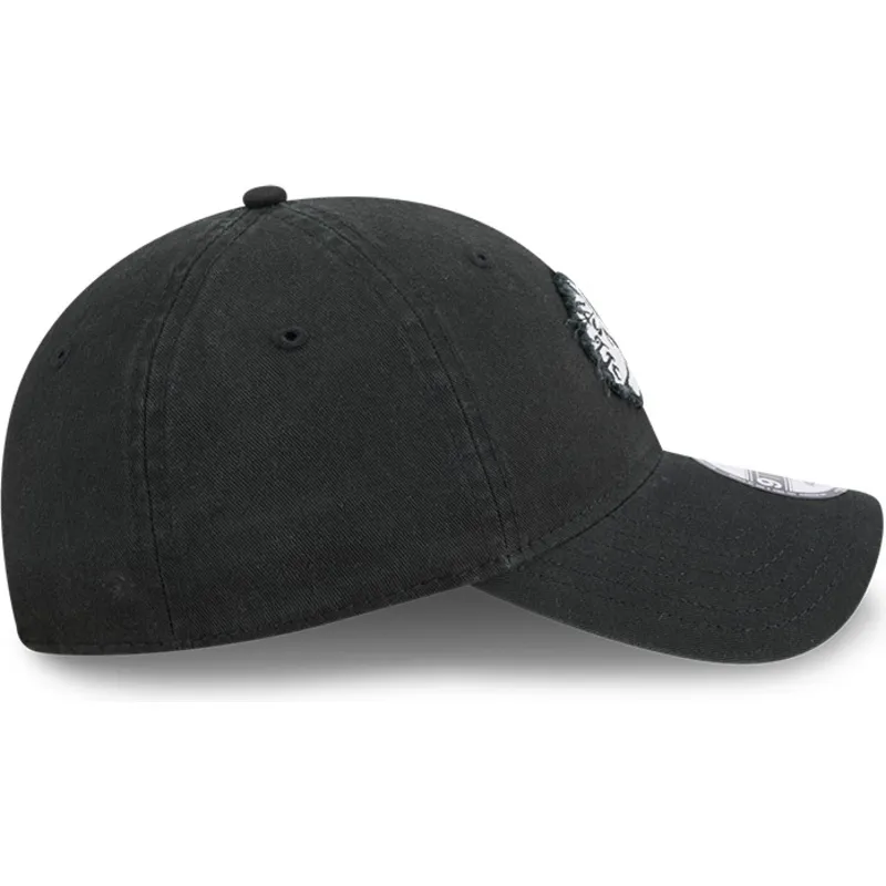 cap-kumer-black-adjustable-strap-9twenty-stamp-chicago-blackhawks-nhl-new-era