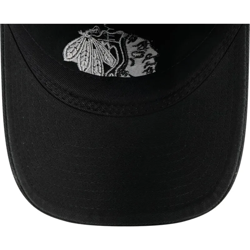 cap-kumer-black-adjustable-strap-9twenty-stamp-chicago-blackhawks-nhl-new-era