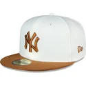 new-era-flat-brim-59fifty-chrome-toast-side-patch-new-york-yankees-mlb-white-and-brown-fitted-cap