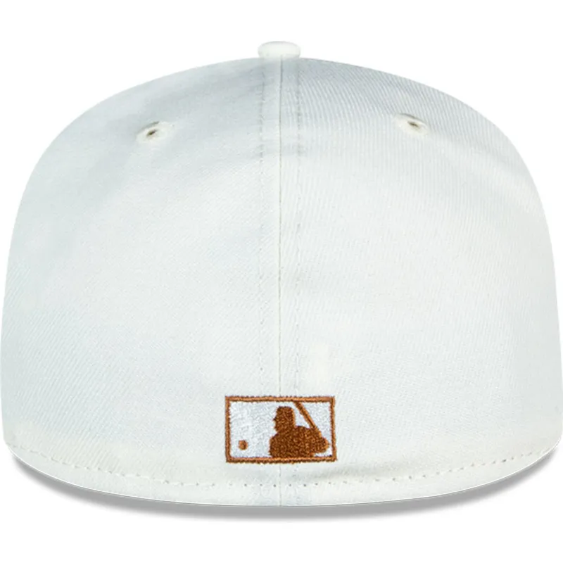 mutsid-lame-pruun-liibuv-59fifty-chrome-toast-side-patch-new-york-yankees-mlb-new-era