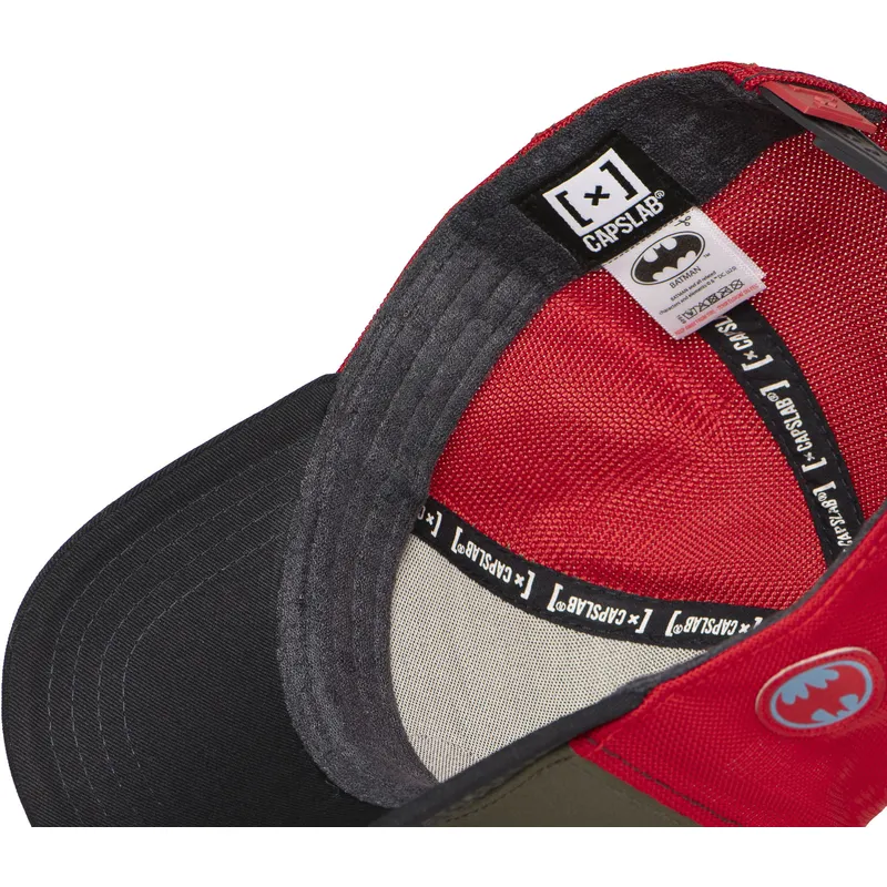 mutsid-kumer-mitmevarviline-snapback-dc10-bat-ct-batman-dc-comics-capslab mutsid-kumer-mitmevarviline-snapback-dc10-bat-ct-batman-dc-comics-capslab