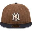 new-era-flat-brim-9fifty-retro-crown-wool-pinstripe-new-york-yankees-mlb-brown-and-navy-blue-adjustable-cap