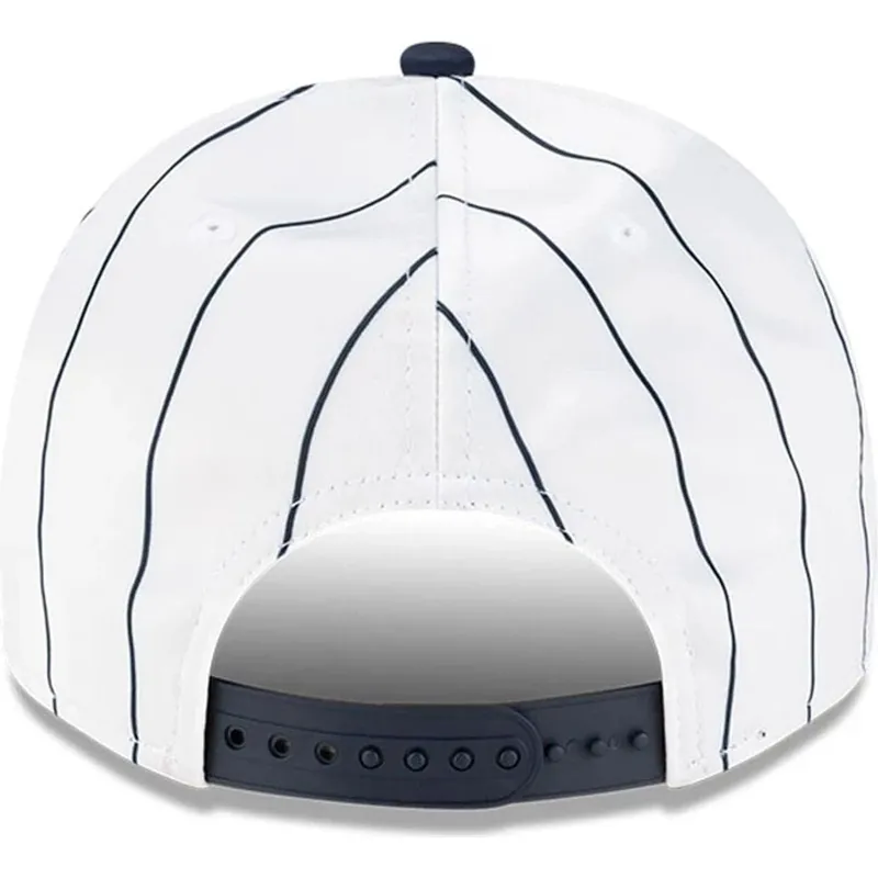 mutsid-kumer-valge-snapback-9fifty-a-frame-satin-pinstripe-new-york-yankees-mlb-new-era