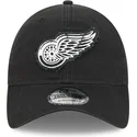 mutsid-kumer-must-reguleeritav-9twenty-stamp-detroit-red-wings-nhl-new-era