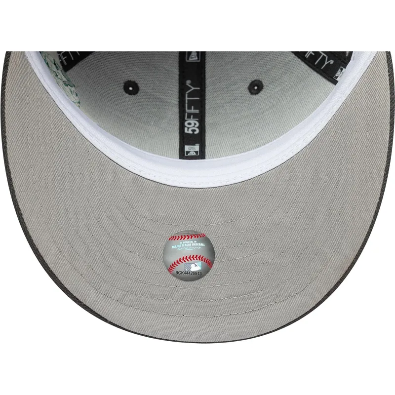 mutsid-kumer-hall-liibuv-59fifty-planet-icon-new-york-yankees-mlb-new-era
