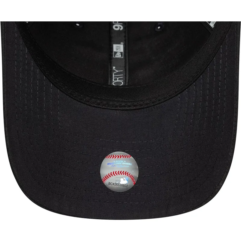 mutsid-kumer-meresinine-reguleeritav-9forty-pin-new-york-yankees-mlb-new-era