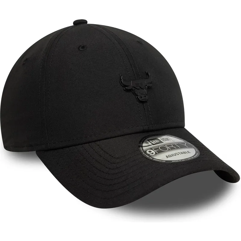 mutsid-kumer-must-reguleeritav-9forty-pin-chicago-bulls-nba-new-era