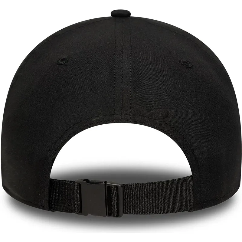 mutsid-kumer-must-reguleeritav-9forty-pin-chicago-bulls-nba-new-era