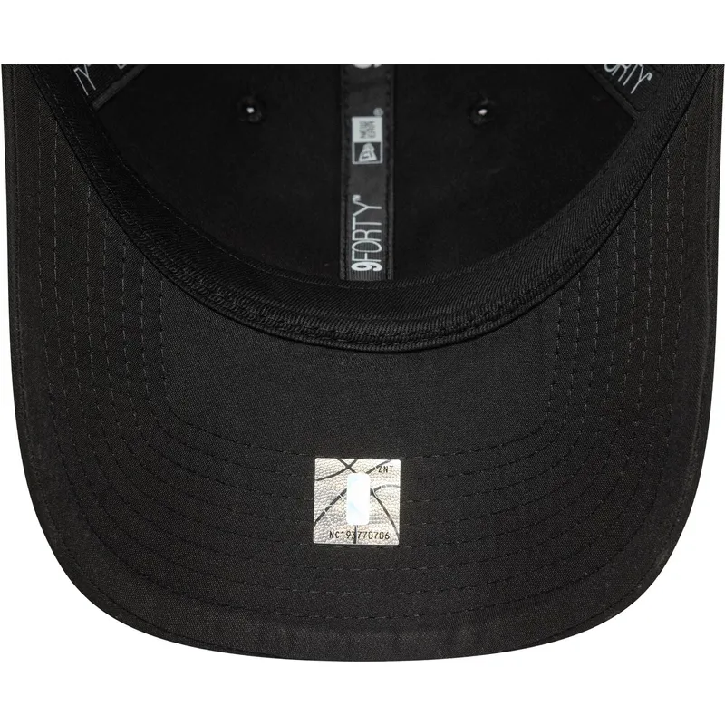 cap-kumer-black-adjustable-strap-9forty-pin-chicago-bulls-nba-new-era