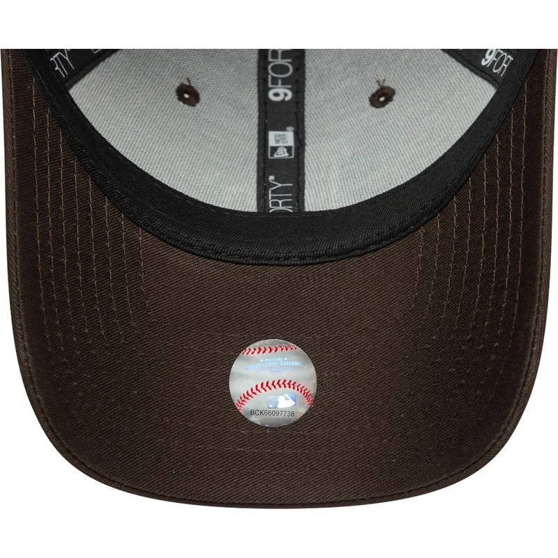 mutsid-kumer-pruun-reguleeritav-9forty-outline-los-angeles-dodgers-mlb-new-era