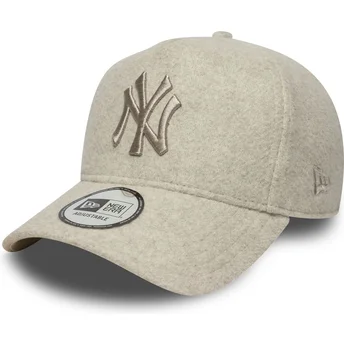 New Era Curved Brim 9FORTY E Frame Melton New York Yankees MLB Beige Snapback Cap with Beige Logo