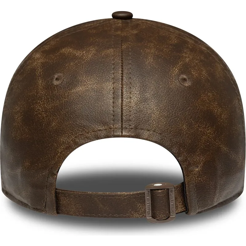 mutsid-kumer-pruun-reguleeritav-9twenty-worn-pu-new-york-yankees-mlb-new-era