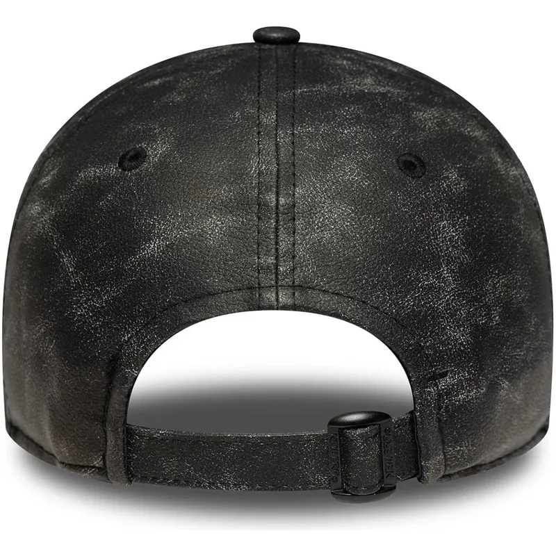mutsid-kumer-must-reguleeritav-rihm-9twenty-worn-pu-new-york-yankees-mlb-new-era