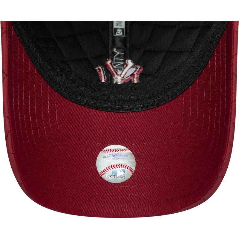 mutsid-kumer-punane-reguleeritav-9twenty-padded-new-york-yankees-mlb-new-era