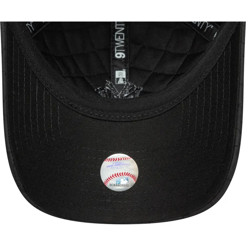 mutsid-kumer-must-reguleeritav-rihm-9twenty-padded-new-york-yankees-mlb-new-era