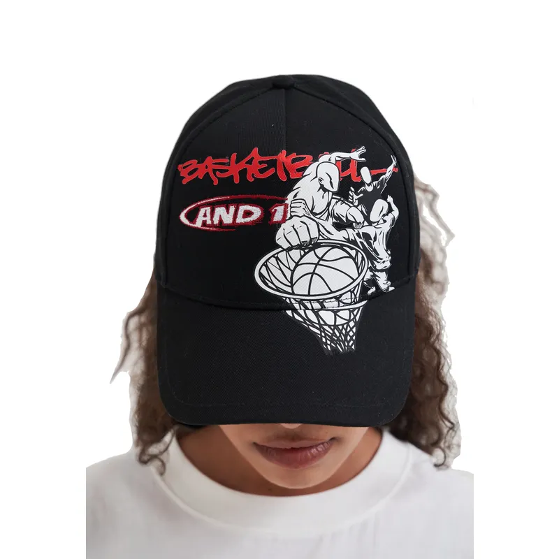 cap-kumer-black-snapback-and1