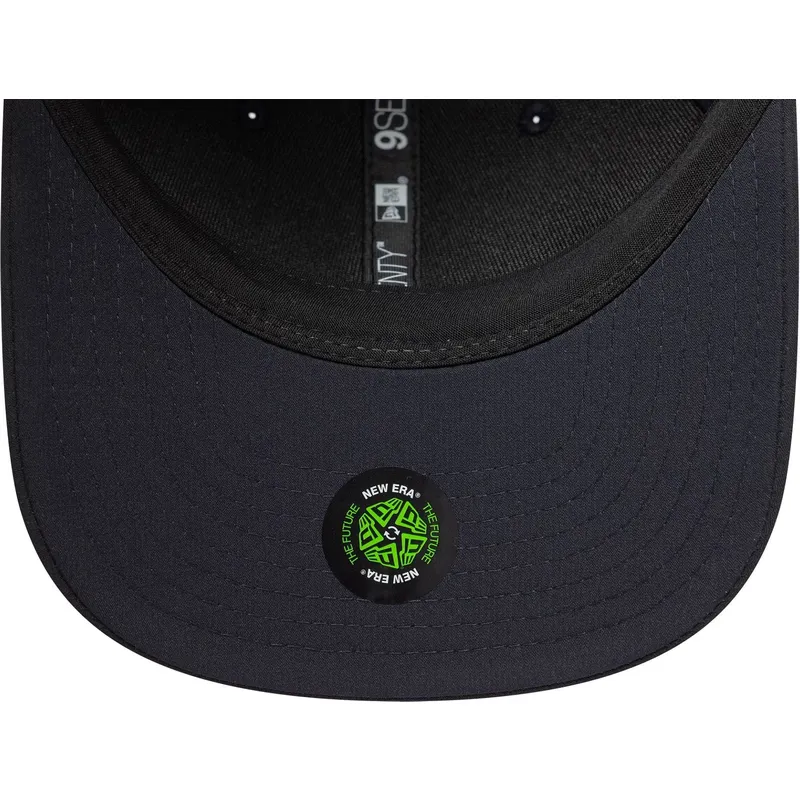 mutsid-kumer-meresinine-snapback-9seventy-stretch-snap-iridiscent-chelsea-football-club-premier-league-new-era