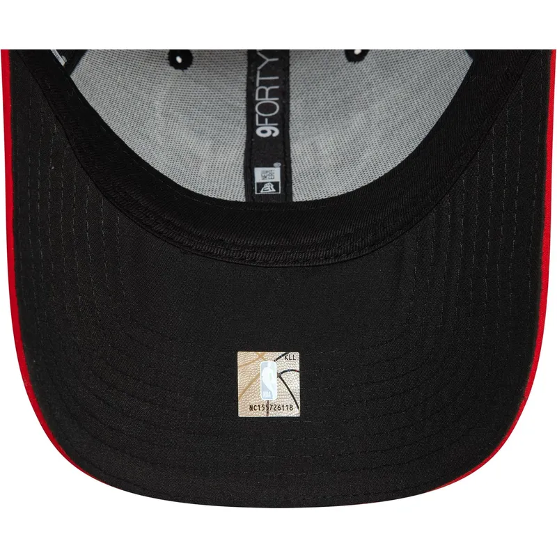 mutsid-kumer-must-reguleeritav-9forty-microfibre-chicago-bulls-nba-new-era