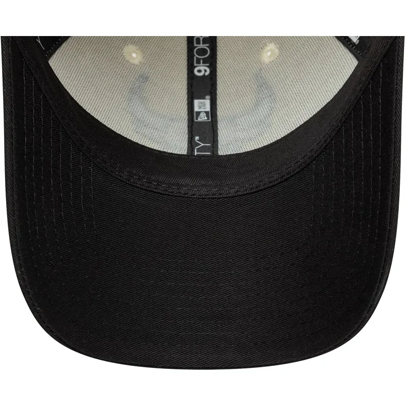 cap-kumer-beige-adjustable-strap-9forty-colour-block-chicago-bulls-nba-new-era