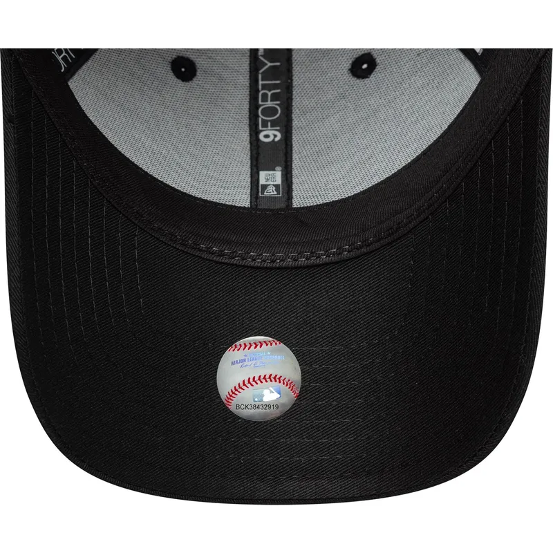 mutsid-kumer-must-snapback-9forty-metallic-new-york-yankees-mlb-new-era