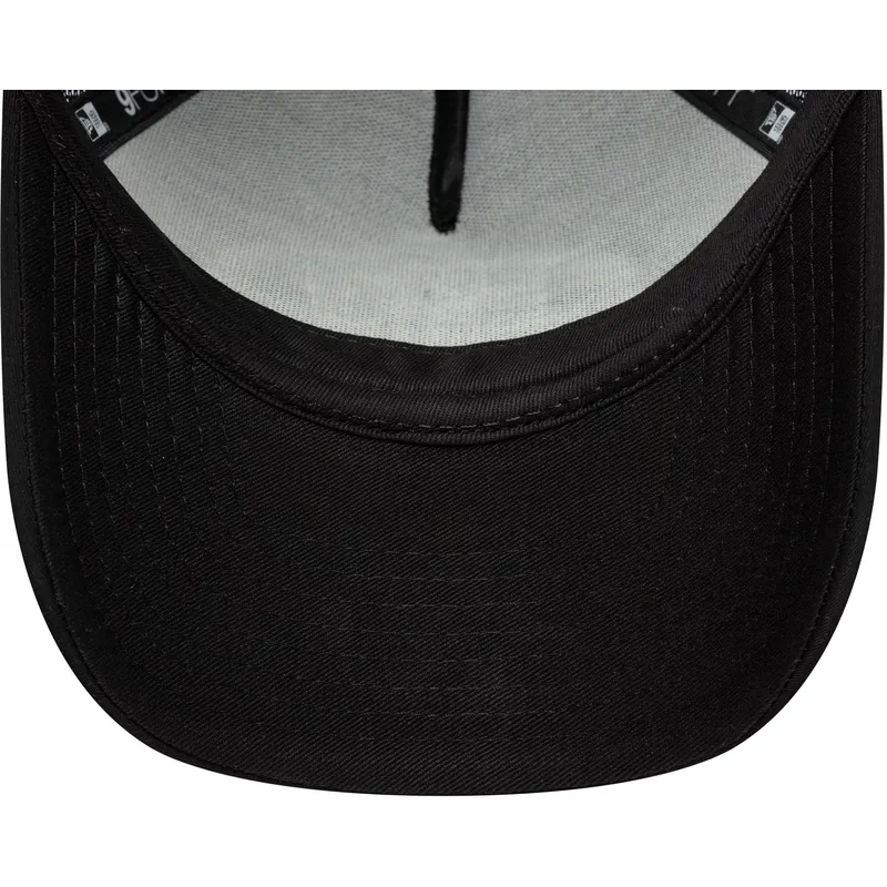 cap-kumer-black-snapback-9forty-m-crown-new-era