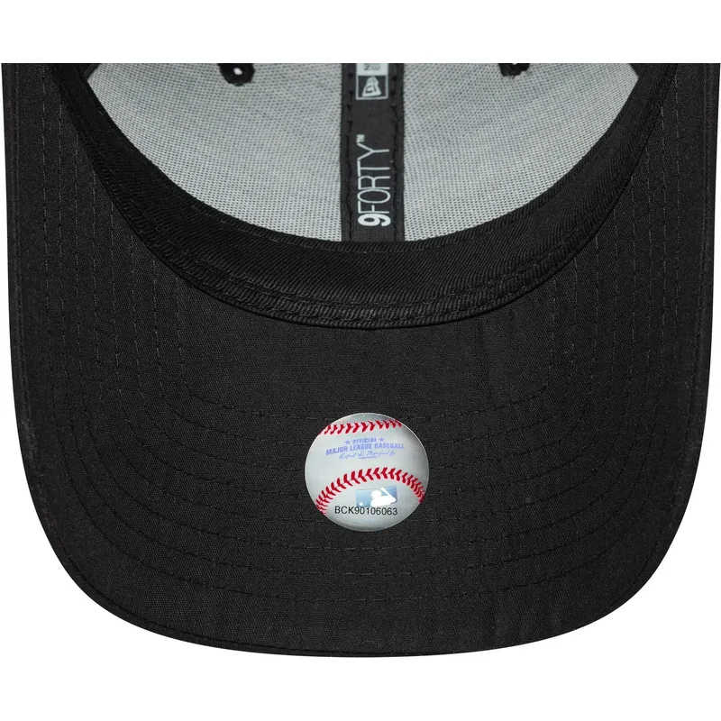 new-era-curved-brim-women-bronze-logo-9forty-flawless-new-york-yankees-mlb-black-adjustable-cap