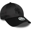 new-era-curved-brim-women-black-logo-9forty-satin-new-york-yankees-mlb-black-snapback-cap