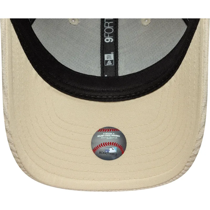 mutsid-kumer-beez-reguleeritav-9forty-m-crown-pastel-cord-los-angeles-dodgers-mlb-new-era